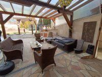 Eladó családi ház, XV. kerületben 350 M Ft, 7 szobás