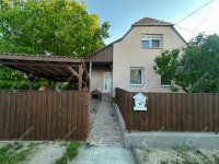 Eladó családi ház, Csákváron 71.9 M Ft, 3 szobás