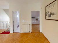 Eladó családi ház, II. kerületben 266.319 M Ft, 6 szobás