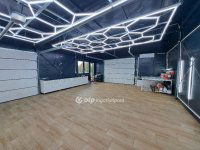 Eladó üzlethelyiség