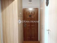 Eladó panellakás, Pécsett 63.5 M Ft, 3 szobás