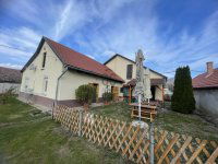 Eladó családi ház