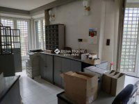 Eladó üzlethelyiség