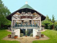 Eladó családi ház, Balatonszárszón 998 M Ft, 6 szobás