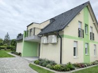 Eladó családi ház, Balatonberényben 290 M Ft, 12 szobás