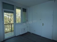 Eladó téglalakás, Tatabányán 36.9 M Ft, 1 szobás