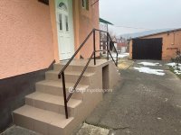 Eladó családi ház, Pécsett 60 M Ft, 3 szobás