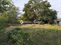 Eladó telek