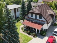 Eladó családi ház, Zamárdiban 179.9 M Ft, 8 szobás
