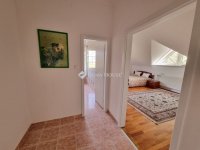 Eladó családi ház, Kápolnásnyéken 199 M Ft, 6 szobás