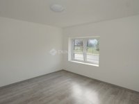 Eladó üzlethelyiség, Zalaszentivánon 130 M Ft, 2 szobás