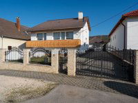 Eladó családi ház