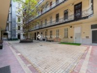 Eladó téglalakás, VI. kerületben 139 M Ft, 5 szobás