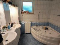 Eladó családi ház, Kecskeméten 139.9 M Ft, 4 szobás