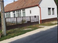 Eladó családi ház