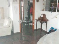 Eladó családi ház, II. kerületben 243.84 M Ft, 6 szobás