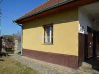 Eladó családi ház, Tápióbicskén 37.5 M Ft, 2 szobás