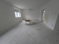 Eladó családi ház, Aranyosgadányban 98 M Ft, 7 szobás