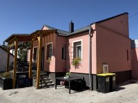 Eladó családi ház, Győrött 129.9 M Ft, 6 szobás