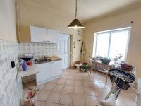 Eladó családi ház, III. kerületben 230 M Ft, 5 szobás