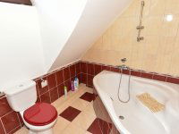 Eladó családi ház, Balatonalmádiban 189.9 M Ft, 2+1 szobás