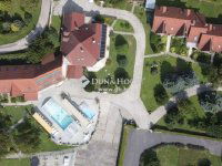 Eladó hotel, Cserszegtomajon 909 M Ft, 1 szobás