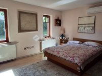 Eladó családi ház, Kisorosziban 272 M Ft, 5 szobás