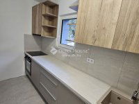 Eladó ikerház, Pécsett 78.9 M Ft, 3 szobás