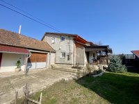 Eladó családi ház, Kartalon 89.9 M Ft, 7 szobás