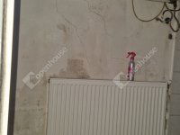 Eladó családi ház, Komáromban 29.9 M Ft, 1 szobás