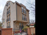 Kiadó téglalakás, albérlet