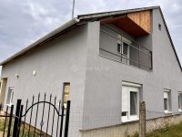 Eladó családi ház, Batykon 55 M Ft, 4 szobás