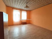 Eladó családi ház, Kemenespálfán 8.9 M Ft, 2 szobás