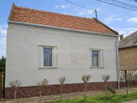 Eladó családi ház, Dombóváron, Táncsics Mihály utcában