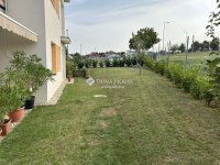 Eladó téglalakás, Pécsett 100 M Ft, 4 szobás