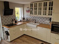 Eladó családi ház, Pécsett 124.9 M Ft, 2 szobás