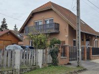 Eladó családi ház, Pécelen 114.9 M Ft, 4 szobás