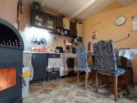 Eladó családi ház, Kisújszálláson 11 M Ft, 2 szobás