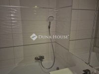 Eladó panellakás, Kecskeméten 47.49 M Ft, 2 szobás