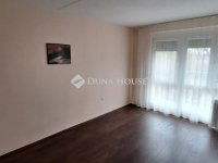 Kiadó panellakás, albérlet