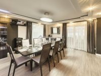 Eladó családi ház, Szigethalmon 259.9 M Ft, 7 szobás