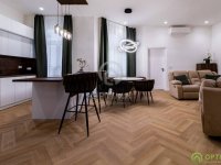 Eladó téglalakás, V. kerületben 210 M Ft, 3 szobás