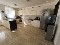 Eladó családi ház, Solymáron 281 M Ft, 6 szobás