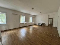 Eladó téglalakás, Balatonfűzfőn 155 M Ft, 17 szobás