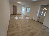 Eladó családi ház, Ádándon 37.9 M Ft, 2 szobás