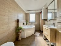 Eladó téglalakás, XVI. kerületben 175 M Ft, 4 szobás