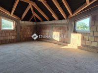 Eladó családi ház, Monoron 164.9 M Ft, 5 szobás