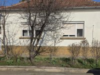 Eladó családi ház, Deszken 58.5 M Ft, 2+1 szobás