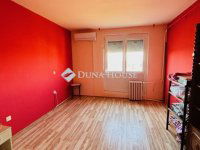 Kiadó panellakás, albérlet, Pécsett, Illyés Gyula úton