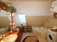 Eladó téglalakás, Kecskeméten 74.2 M Ft, 4 szobás